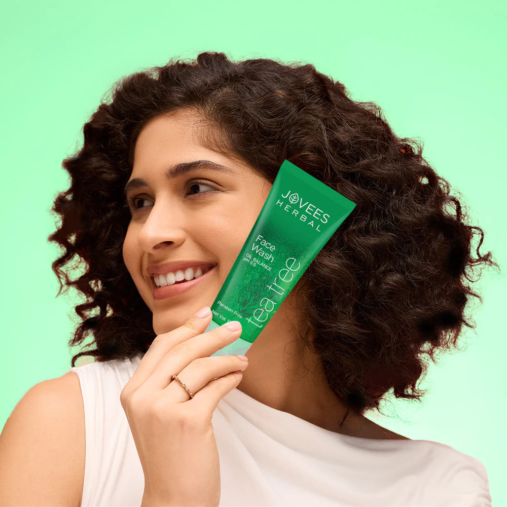 Jovees Tea Tree Oil Control Face Wash | Oily & Acne Prone Skin